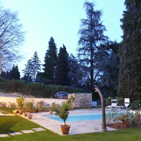 Oda ve Kahvaltı White Lilac Romantic - Adults Only