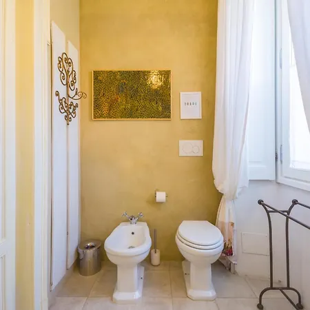 White Lilac Romantic - Adults Only Арона