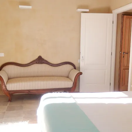 White Lilac Romantic - Adults Only Bed and Breakfast Arona
