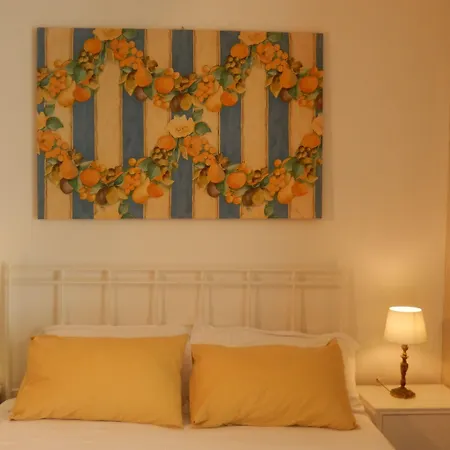 White Lilac Romantic - Adults Only Bed and Breakfast