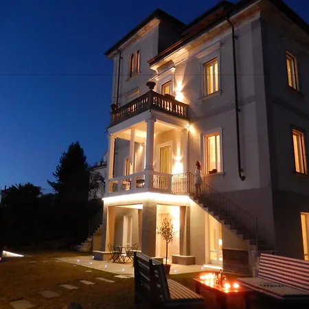 White Lilac Romantic - Adults Only 4*