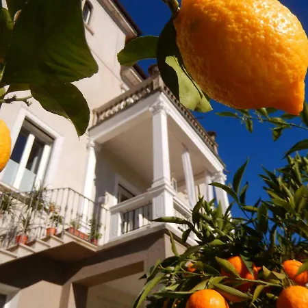 Bed and Breakfast White Lilac Romantic - Adults Only 4*